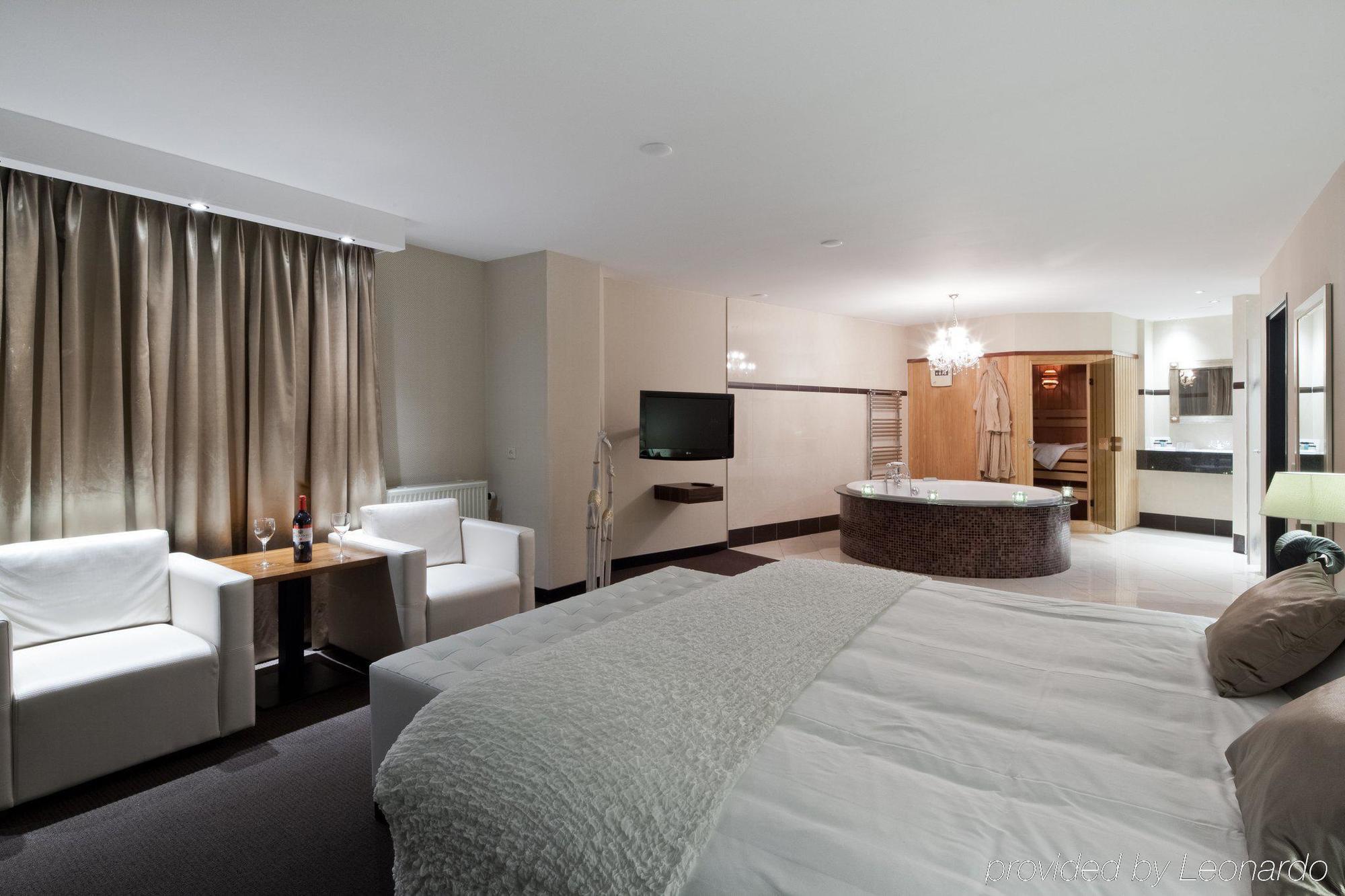 Van Der Valk Hotel Wieringermeer Wieringerwerf Extérieur photo